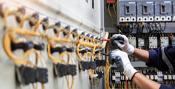 Professional Outlet Repair technician working in Falls Church city County, VA